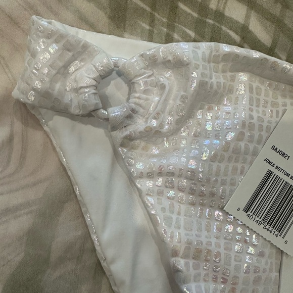 L’Space Bathing Suit - Picture 3 of 5